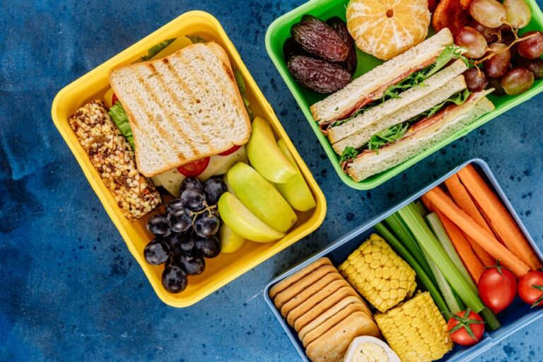 How to Develop a Balanced Snack Plan: Nutritional Strategies for Sustainable Energy Throughout the Day