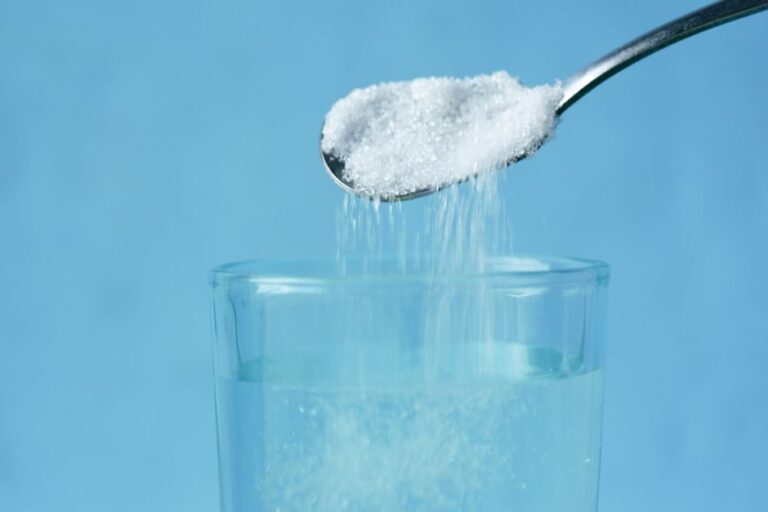 Soluble vs Insoluble Fiber: Which to Choose for Constipation Relief, Lowering LDL, and Stabilizing Blood Sugar?